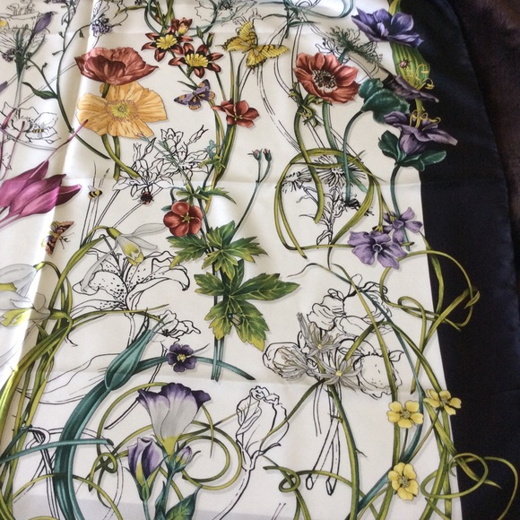 Gucci Floral Silk Scarf/ Wrap - Picture 5 of 6